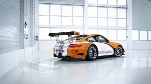 Met de 911 GT3 R Hybrid grijpt Porsche terug op de visionaire techniek van Ferdinand Porsche, die exact 110 jaar geleden de eerste auto met hybrideaandrijving ontwikkelde: de Lohner-Porsche Semper Viv