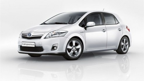 Toyota verkiest de Autosalon van Genve tot het moment hun tweede hybridemodel te introduceren; de Toyota Auris Hybrid. Het is de eerst leverbare auto met hybride-techniek in een bestaand model, ontwi