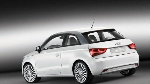 Naast Volkswagen heeft ook Audi een interessant gamma elektrische- en hybridemodellen in gedachten. Zo gaat eind dit jaar de Q5 Hybrid uit de doeken en is een jaar later de A8 hybride met 2.0 TFSI vie