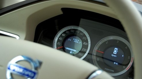 De tijd dat grote Volvos zuinig kunnen zijn moest tot voor kort nog aanbreken. Met het ambitieuze DRIVe-offensief hebben de Zweden tegenwoordig wl een antwoord in een tijd waar elke druppel brandsto
