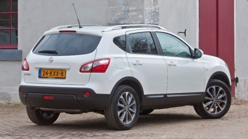 Met het credo behoud door verandering in het achterhoofd zijn de Nissan Qashqai en Qashqai+2 subtiel vernieuwd, of beter gezegd; opgewaardeerd. Verbeterde details in het interieur, een gladdere ne