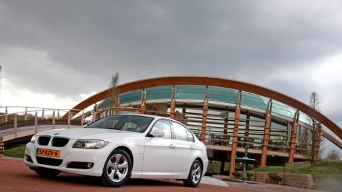 Vroeger...was een snelle auto vaak sportief en dorstig maar een langzame niet. Tegenwoordig hebben autofabrikanten slimme techniek om efficintie niet ten koste te laten gaan van de motor- en rijprest