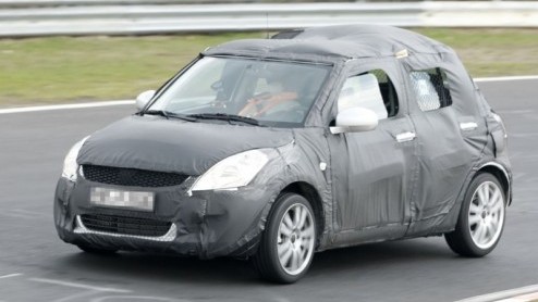 De succesvolle Suzuki Swift dit jaar opgevolgd voor een nieuwe. Geen nood, de volgende generatie behoudt het sportieve silhouet en komt vooral ruimer en efficinter voor de dag. Voordat het doek op de