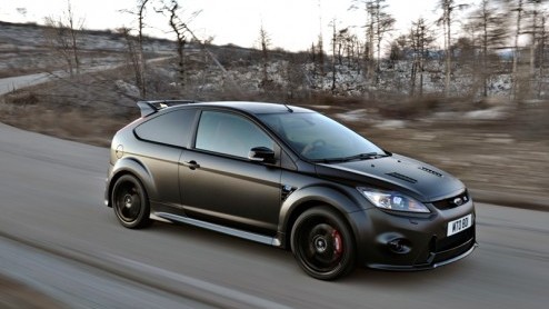 Het paradepaardje van Ford heeft een prijs. De Ford Focus RS500 staat voor 61.600 euro in de prijslijst. De belangstelling voor de tien Nederlandse exemplaren is groot, liefhebbers van de 350 pk sterk