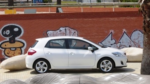 Het kans soms raar lopen in het leven van een auto. De Toyota Auris heeft sinds zijn introductie in 2006 nooit echt potten kunnen breken in het populaire C-segment. Dat kan vanaf nu echter zomaar gaan