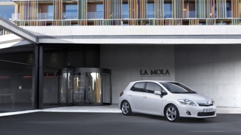 Het kans soms raar lopen in het leven van een auto. De Toyota Auris heeft sinds zijn introductie in 2006 nooit echt potten kunnen breken in het populaire C-segment. Dat kan vanaf nu echter zomaar gaan