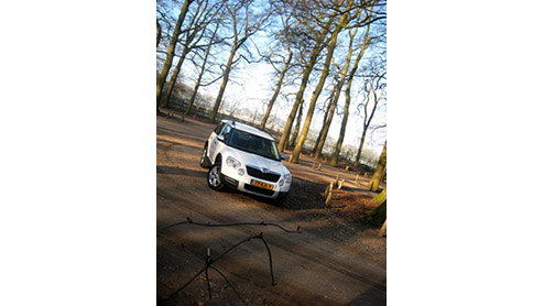 Met angst en beven hebben we uit moeten kijken naar de komst van de Skoda Yeti. Eenmaal uit de doeken bleek het echter een kleine vriendelijke reus, waarmee de Tsjechen inspelen op het nog steeds groe
