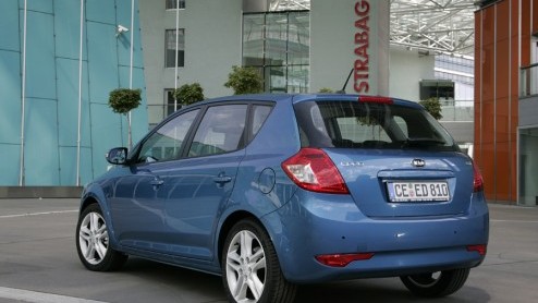 Kia vraagt eigenaren van sommige Kia ceed modellen die zijn uitgerust met stabiliteitscontrole (ESP) om een bezoek te brengen aan hun Kia-dealer voor een veiligheidskeuring, door een mogelijk problee