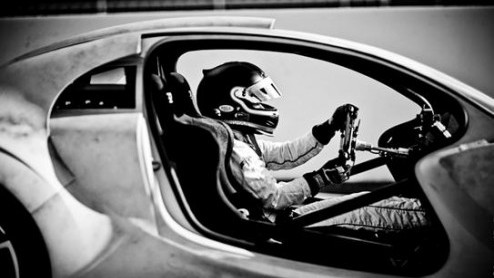 Afgelopen voorjaar toonde Citron op de Salon van Genve de Survolt, het concept van een sportauto die geheel elektrisch wordt aangedreven. Volgende week komt het studiemodel daadwerkelijk in actie op