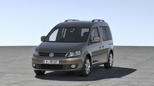 Het is bijna geen verrassing, maar wel nieuws; Volkswagen heeft nu ook de Caddy vernieuwd. De populaire besteller presenteert zich in een nieuwe gedaante met het laatste design-DNA in de neus en het i