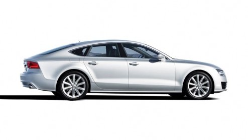 Vanavond wordt de nieuwe Audi A7 officieel onthuld. Het is men uit Ingolstadt niet gelukt de vierdeurscoup geheim te houden tot dat moment. De eerste beelden zijn inmiddels opgerakeld en dat blijkt g