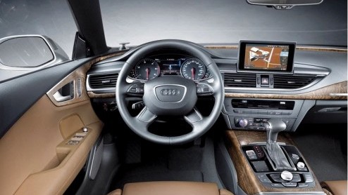 Vanavond wordt de nieuwe Audi A7 officieel onthuld. Het is men uit Ingolstadt niet gelukt de vierdeurscoup geheim te houden tot dat moment. De eerste beelden zijn inmiddels opgerakeld en dat blijkt g