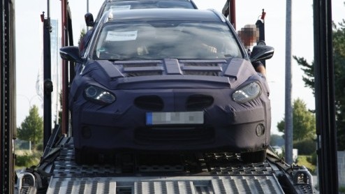 Hyundai heeft de komende tijd een leuk nieuw kwartet modellen in petto; de Veloster voor scheurneuzen, de i20 MPV als broertje van de Kia Venga, de nieuwe Grandeur en een ruime stationwagon onder de n