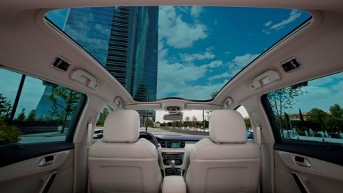 In aanloop naar de officile presentatie van de Peugeot 508 is er nu meer over de Franse middenklasser te vertellen. Peugeots nieuwe telg biedt meer ruimte en elegantie, wordt leverbaar met een extra
