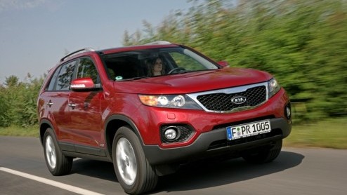 De nieuwe Kia Sorento is er vanaf nu ook met een Traveller Pack leverbaar. Het succesvolle familielid kan dan rekenen op Pioneer navigatie en alcantara/lederen bekleding. Tenminste, als je in de markt