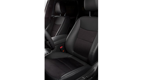 De nieuwe Kia Sorento is er vanaf nu ook met een Traveller Pack leverbaar. Het succesvolle familielid kan dan rekenen op Pioneer navigatie en alcantara/lederen bekleding. Tenminste, als je in de markt