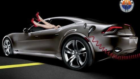 Fisker presenteert op de Mondial de lAutomobile in Parijs op 2 oktober de eerste productieversie van de Fisker Karma. De Karma gaat na een serie laatste tests begin 2011 in serieproductie bij Valmet