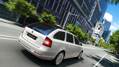 Ook Skoda heeft elektrisch vervoer in haar mars. Op de Autosalon van Parijs 2010 presenteren de Tsjechen een elektrisch aangedreven studiemodel op basis van de Octavia Combi. Volgend jaar gaan de eers
