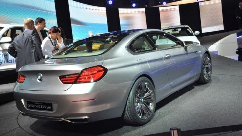 De Parijse autosalon heeft dit weekend zijn deuren voor het grote publiek geopend. We zijn uiteraard ook even een kijkje gaan nemen en hebben diverse primeurs, bijzondere studiemodellen en aankomende