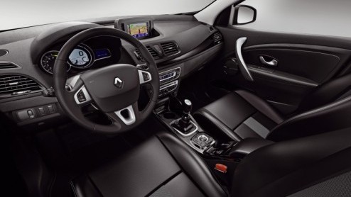 Renault introduceert voor modeljaar 2011 muzikale Srie Limite BOSE-uitvoeringen van de Mgane en de Scnic. De uitrusting van deze modellen wordt muzikaal opgewaardeerd met een krachtig audiosysteem