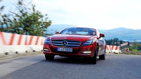 De opmars van de vierdeurscoup neemt de laatste jaren grote sprongen. Porsche, Aston Martin, Audi en zelfs Volkswagen zijn gevallen voor de charmes van deze niche-carrosserievariant. Mercedes-Benz wa
