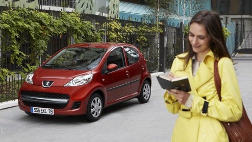De Peugeot 107 is immens populair en de Tsjechische fabriek draait dan ook op volle toeren. Inmiddels is de productieteller de 500.000 gepasseerd. Reden voor een feestje!