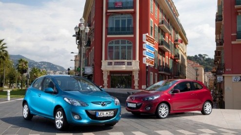 Er zijn van die facelifts waarbij je drie keer moet kijken om te zien wat er anders is. De nieuwe Mazda2 is daar een goed voorbeeld van, want de vernieuwing zit in slechts kleine dingen. Door zijn s