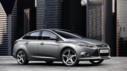 In april verschijnt de nieuwe Ford Focus in de showrooms. Om autominnend Nederland alvast op te warmen geeft de importeur prijzen en specificaties vrij. Ford levert de nieuwe generatie met een keur aa