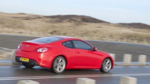 Met dank aan compleet uitgeruste, zuinige modellen met een schappelijk prijskaartje heeft Hyundai haar naam groots kunnen vestigen in Europa. De Koreanen zijn echter tot veel meer in staat en dat moge