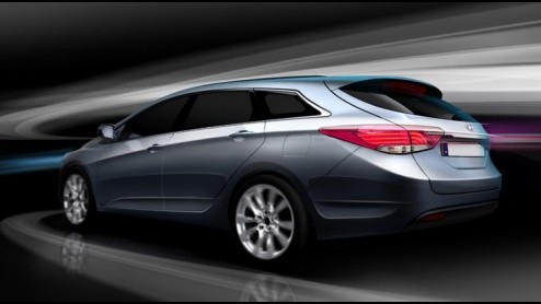 Dit jaar moet de Hyundai i40 de bakens verzetten in het (zakelijke) middenklasse segment. Vanaf juni staat hij eerst als stationwagon in de showroom. De glansrijke Sonata-opvolger wordt leverbaar met