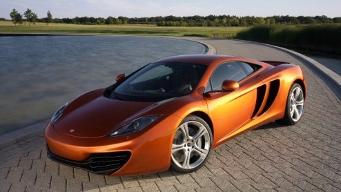 Het Engelse sportwagenmerk McLaren heeft de Belgische Ginion Group aangesteld als importeur voor zijn sportwagens in de Benelux. Dat biedt de kans om snel te schakelen en de McLaren MP4-12C vanaf maar