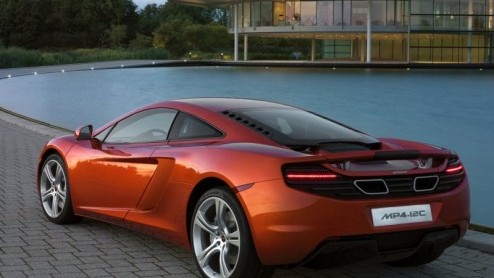 Het Engelse sportwagenmerk McLaren heeft de Belgische Ginion Group aangesteld als importeur voor zijn sportwagens in de Benelux. Dat biedt de kans om snel te schakelen en de McLaren MP4-12C vanaf maar