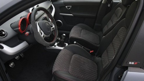 Kunt u zich het voorstellen? Een Smart met meer dan 200 PK? Het kan. Smart laat namelijk op de Salon van Geneve een ForFour zien met 210 PK.