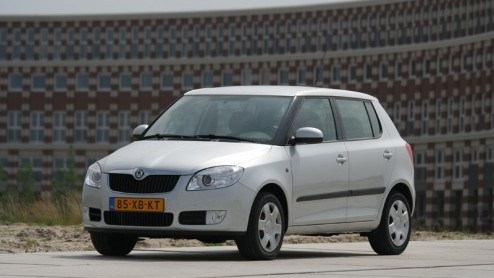 Dat Skodas tegenwoordig nauw verwant zijn aan Volkswagen-modellen is allang geen geheim meer. Het is trouwens maar goed ook dat ze dat zijn, want in die ouwe meuk van vroeger zou nu niemand meer wi