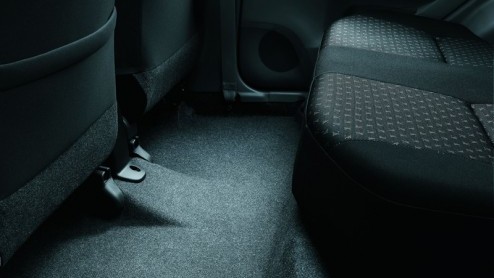 De nieuwe Cuore van Daihatsu belooft zo zuinig te zijn dat de Nederlandse importeur van de introductie voor ons een zuinigheidswedstrijdje heeft gemaakt. Maar geen enkele deelnemer weet met de zuinig