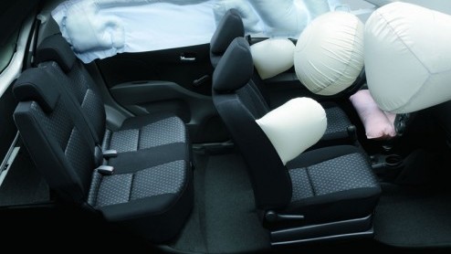 De nieuwe Cuore van Daihatsu belooft zo zuinig te zijn dat de Nederlandse importeur van de introductie voor ons een zuinigheidswedstrijdje heeft gemaakt. Maar geen enkele deelnemer weet met de zuinig