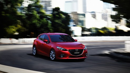 Mazda heeft de nieuwe Mazda3 onthuld. Ontwikkeld volgens SkyActiv-filosofie. Vanaf oktober bij dealer. Prijzen nog niet bekend.