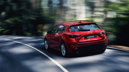 Mazda heeft de nieuwe Mazda3 onthuld. Ontwikkeld volgens SkyActiv-filosofie. Vanaf oktober bij dealer. Prijzen nog niet bekend.