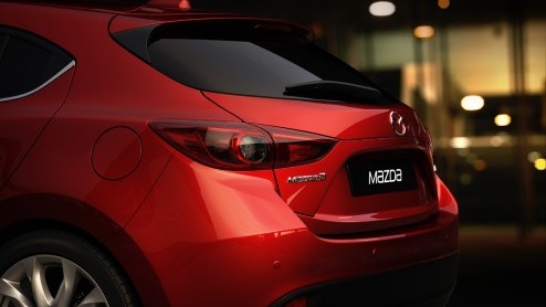 Mazda heeft de nieuwe Mazda3 onthuld. Ontwikkeld volgens SkyActiv-filosofie. Vanaf oktober bij dealer. Prijzen nog niet bekend.