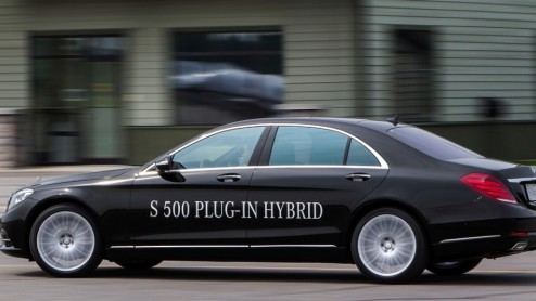 Mercedes S 500 Plug-in Hybrid debuteert tijdens IAA en komt in 2014 op de markt. De eerste stekkerhybride van Mercedes-Benz met 14% bijtelling.