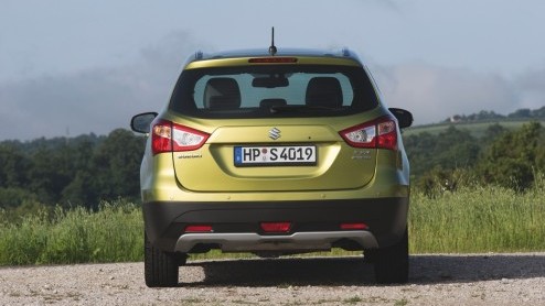 Eerste autotest nieuwe Suzuki SX4 S-Cross, die vanaf september bij de dealer staat.