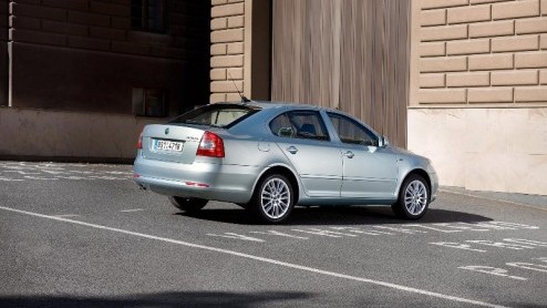 Skoda luidt het jaar 2009 in met de vernieuwde Skoda Octavia. Naast een vernieuwd front, opgewaardeerd interieur en meer uitrustingsmogelijkheden is de prijs ook nieuw: die begint namelijk al 1450 e