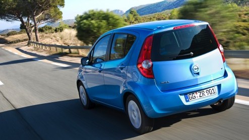 Op basis van de Berlin-uitvoeringen komt Opel met een gelimiteerde Berlin+-uitvoering voor de Agila. Concreet: een hele reeks aan extra features tegen een bescheiden prijs van onder de tien mille.