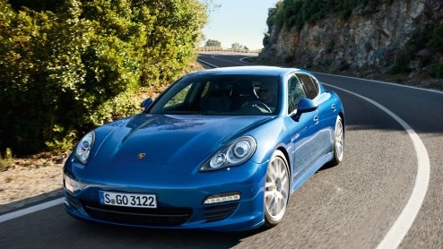 Porsche introduceert een tweede hybridemodel in de modelfamilie; de Panamera S Hybrid. Het is de eerste Porsche met A-label, maar zeker niet de minste. De Gran Turismo is 380 pk sterk maar verbruikt s