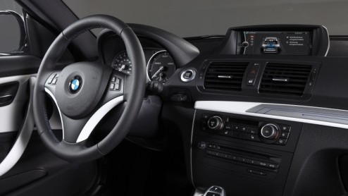 Op de Autosalon van Genve heeft BMW ook nieuws dat dichter bij heden staan. De Duitsers hebben een belangrijke wereldprimeur te verklappen; de productieversie van de eerste elektrisch aangedreven BMW