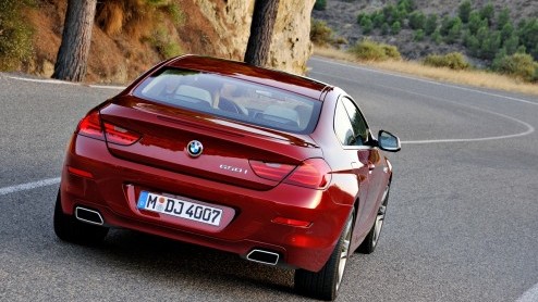 Nu de BMW 6 Serie als Cabriolet bij de dealer staat is het tijd de Coup naar voren te schuiven. De auto beleeft momenteel zijn premire op de autoshow van Shanghai en wordt leverbaar vanaf 90.350 eur