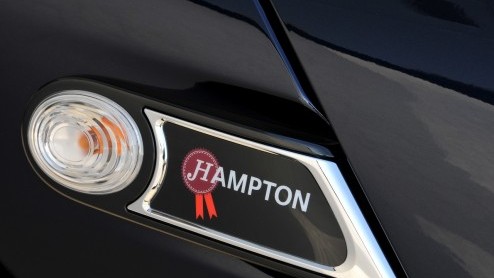 Het is geen nieuws; Minis heb je in allerlei soorten en maten. Petrolheads kunnen jarenlang hun lol op met de Cooper S. Voor veelrijders had Mini alleen een bescheiden dieseltje in de schappen liggen
