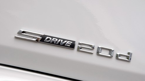 BMW heeft vanaf de herfst een nog zuiniger X1 in de aanbieding. Het is de X1 sDrive20d EfficientDynamics Edition met 163 pk sterke diesel. Hoewel z'n feitelijke uitstoot en verbruik zeer gunstig is, v
