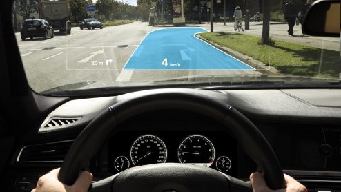 BMW presenteert weer enkele innovaties die autorijden nog intenser maken. In navolging van intelligente lichttechnieken hebben de Duitsers zich nu gericht op gebarenherkenning en Pro-Active Connectivi