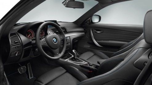 BMW is klaar voor de zomer met vier speciale cabriomodellen. De BMW 1 Serie Cabrio en de 3 Serie Cabrio zijn nu namelijk tijdelijk leverbaar als M Sport Edition en de Exclusive Edition.